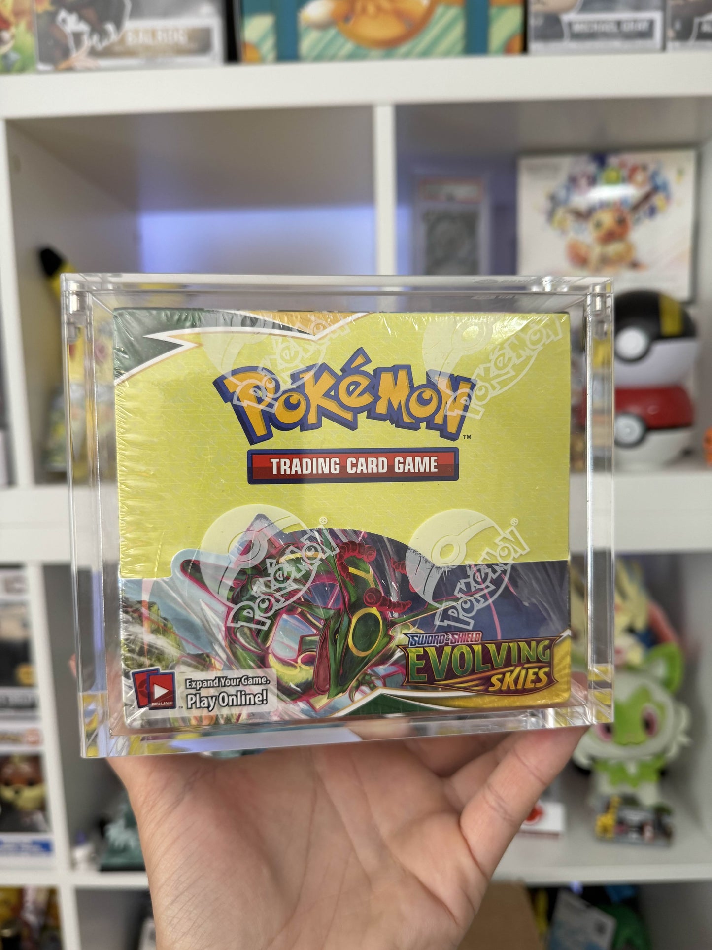 Pokemon TCG: Evolving Skies Booster Box