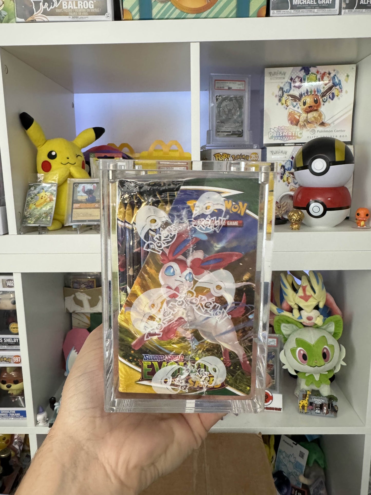 Pokemon TCG: Evolving Skies Booster Box